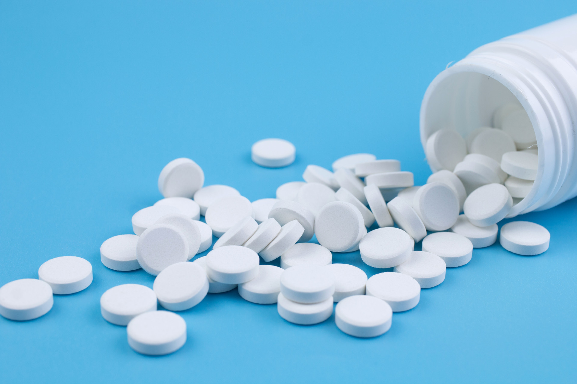 去药店买维生素b6要多少钱,去药店买两块钱维生素c