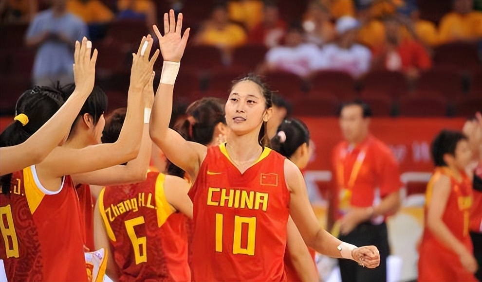 中国女篮王思雨照片好看一点的,徐杰和张茹王思雨身高啥关系