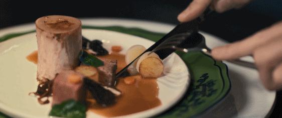 最近这场“五腥级私人饭局”刷爆了，比王思聪打人还离谱，敢吃吗