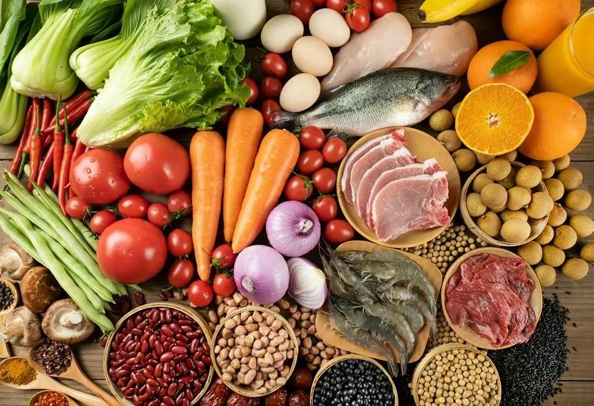 建议中老年朋友：晚餐少吃包子油条，多吃4样，安稳顺利过冬天