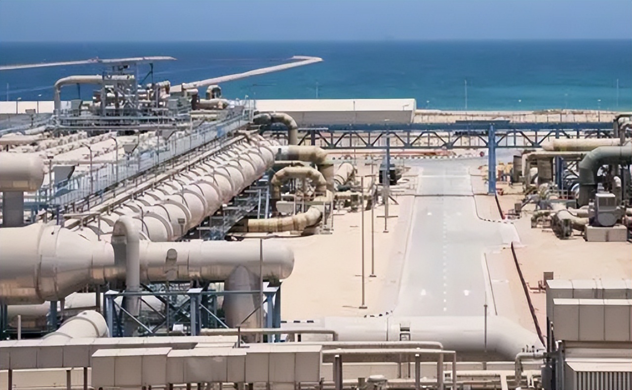 沙特阿拉伯石油枯竭,如果沙特石油枯竭会吃土吗