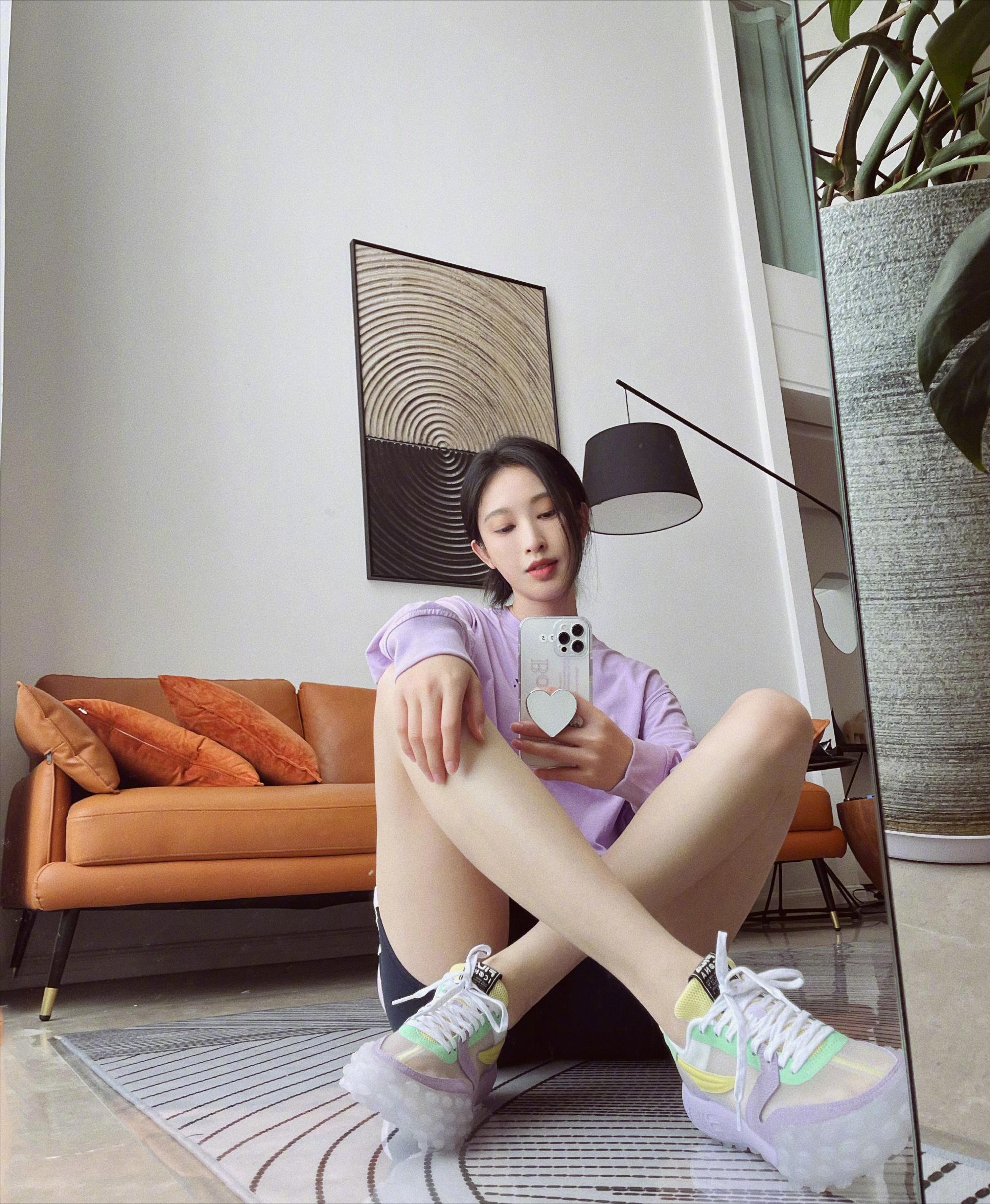 不是所有厚嘴唇都是香肠嘴！这5位女星嘴唇厚又性感，很有风韵