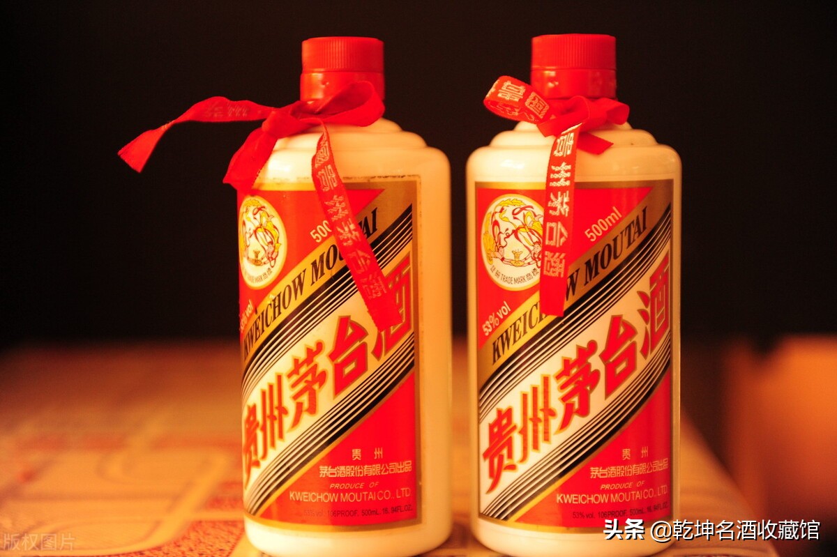 上海回收茅台酒价格表,上海整箱茅台酒回收联系方式