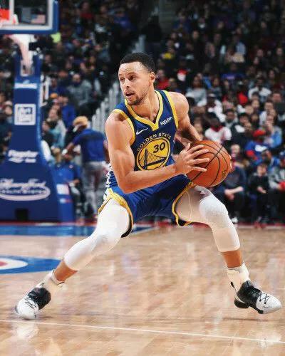 新王登基，三分王者史蒂芬.库里