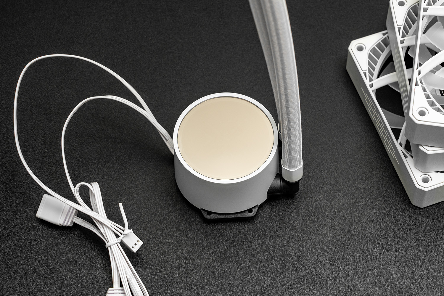 鑫谷御风机箱3060ti火神,鑫谷昆仑御风机箱价格