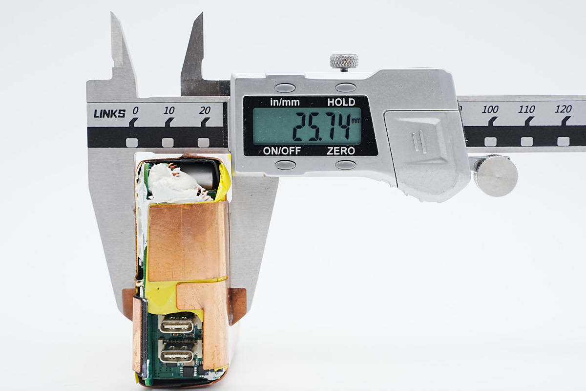 倍思氮化镓120w充电器拆解,倍思65w氮化镓红色版充电器拆解