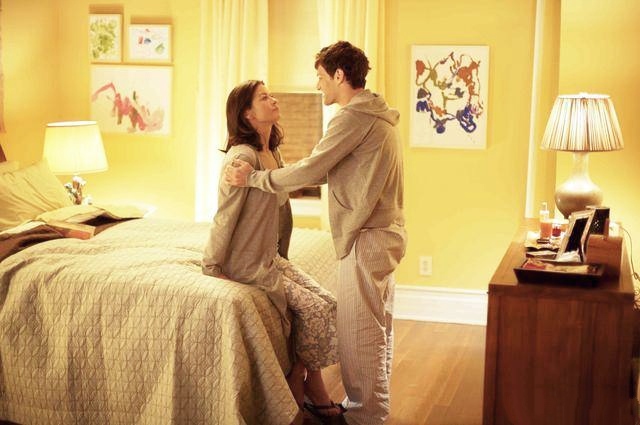 要想夫妻感情好睡前必做四件事,夫妻最好的相处模式睡前谈心