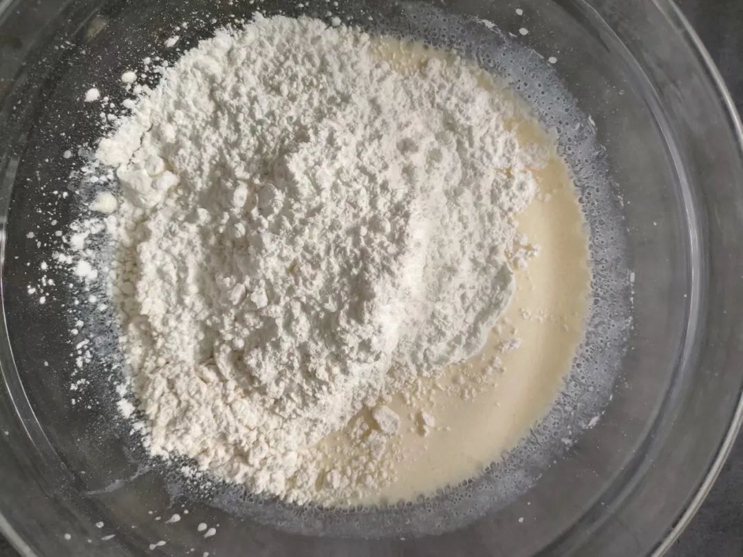 韩国ins博主，用饼干做创意蛋糕，一天1000个不愁卖