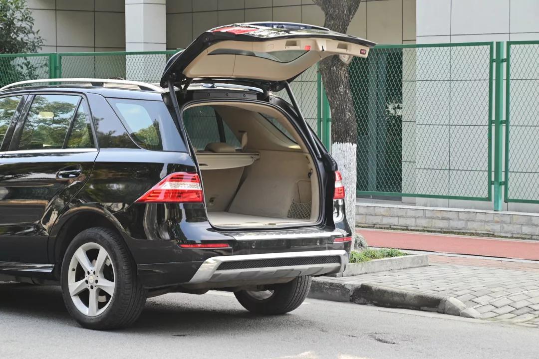 二手奔驰ml320改新款,二手奔驰ml320一年费用