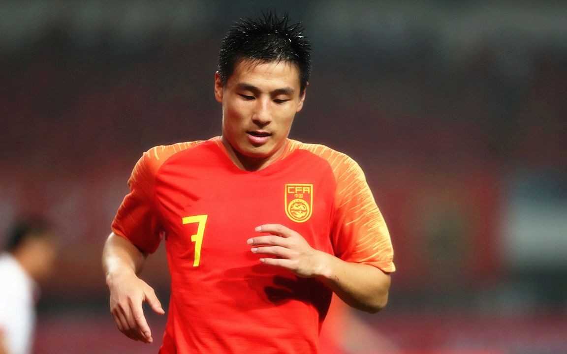 国足为数不多亮点！津门虎95后巴顿闪耀，已成武磊接班人！