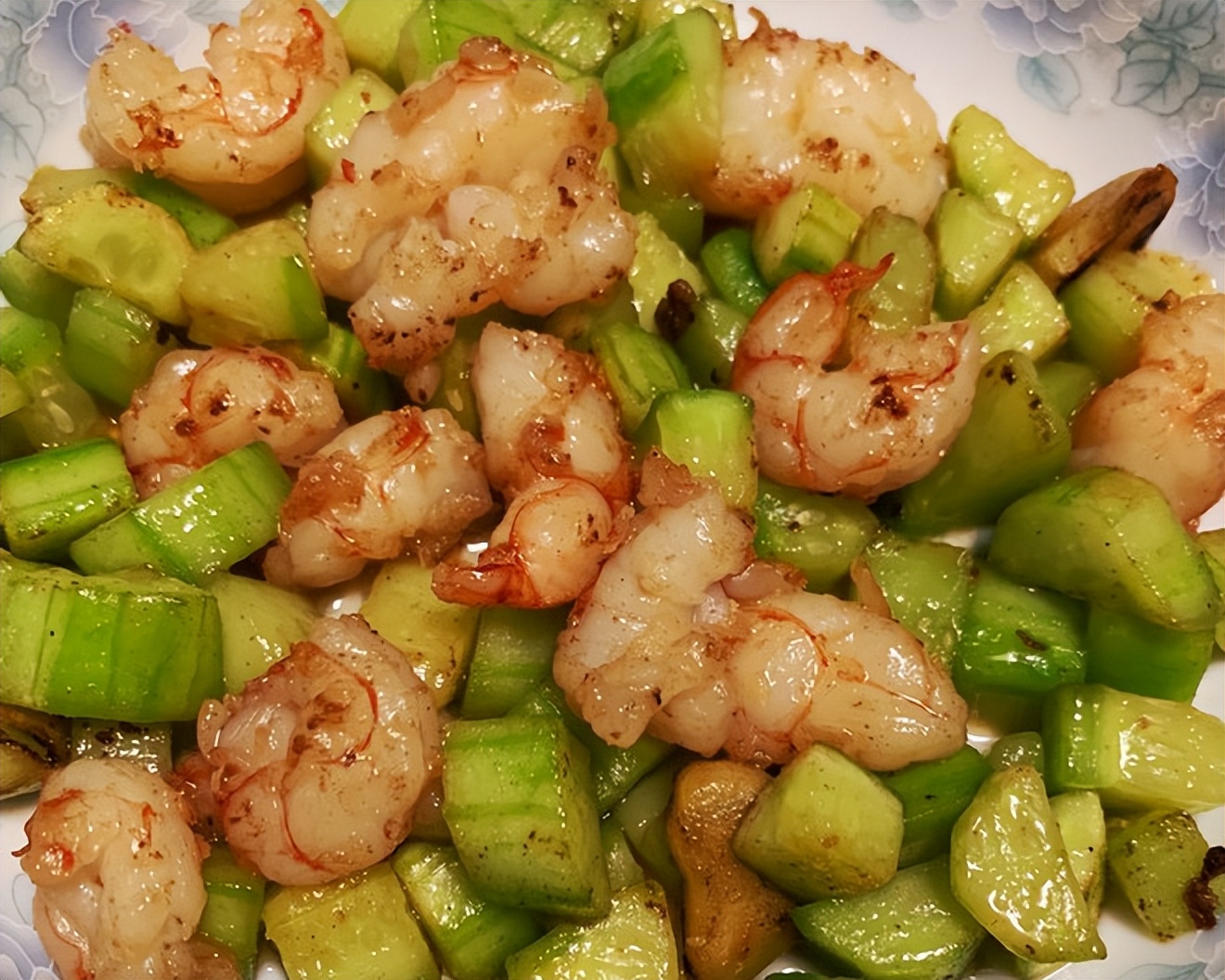 补钙吃什么钙最好吸收,补钙少吃什么食物好