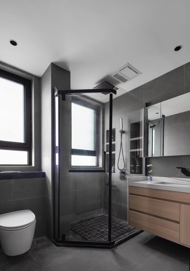 她家的装修全屋简单画,她家装修