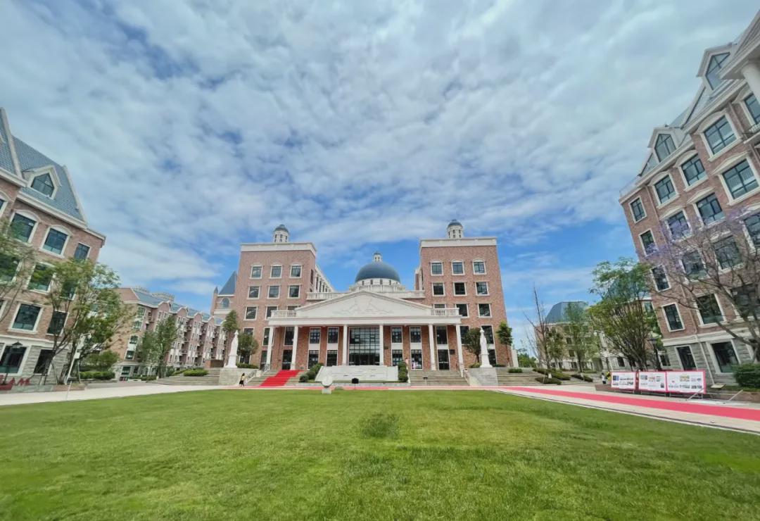 成都新川实验外国语学校好吗,新川外国语学校办学