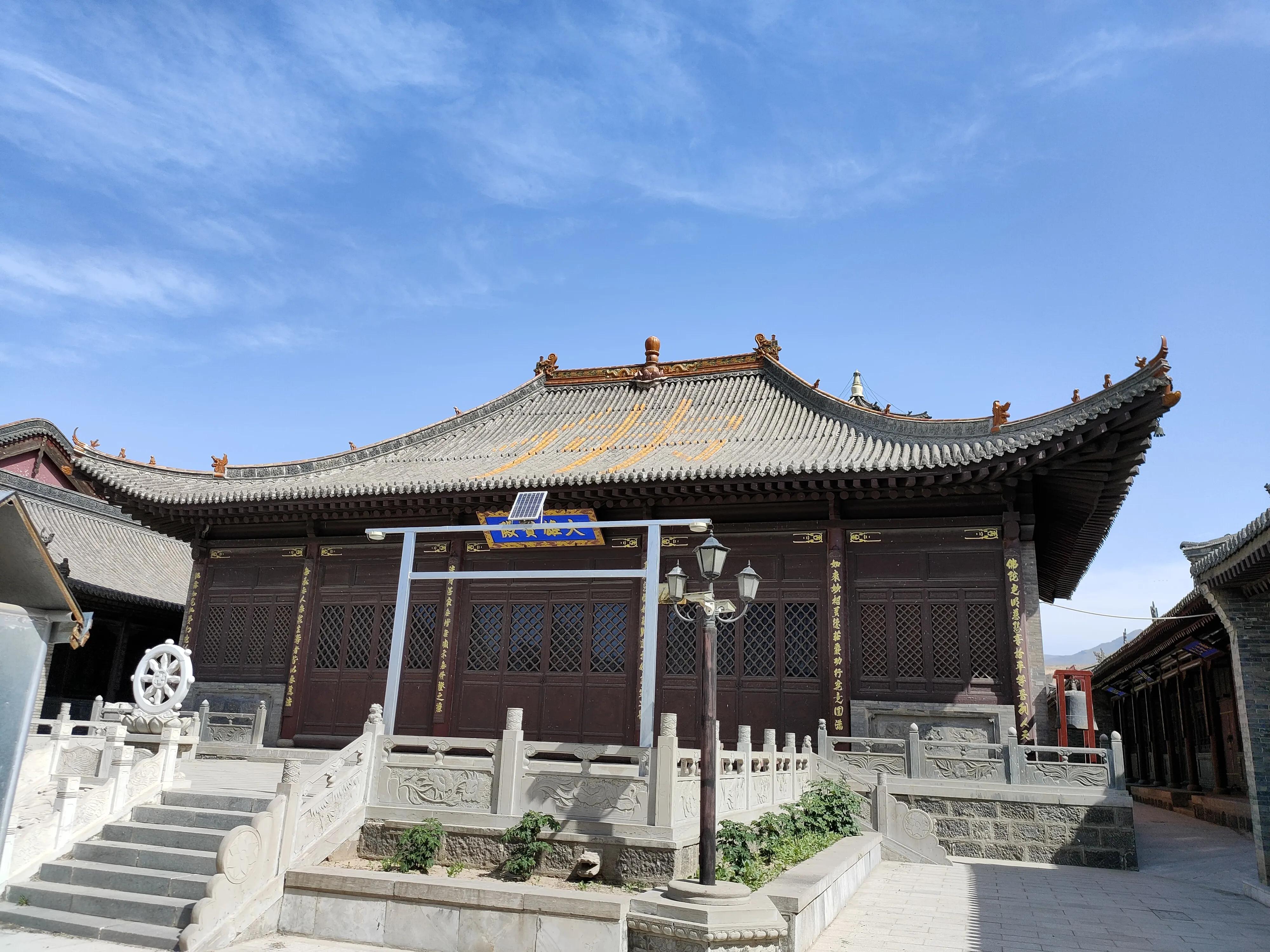 五台山十大青庙和十大黄庙,五台山佛教三门