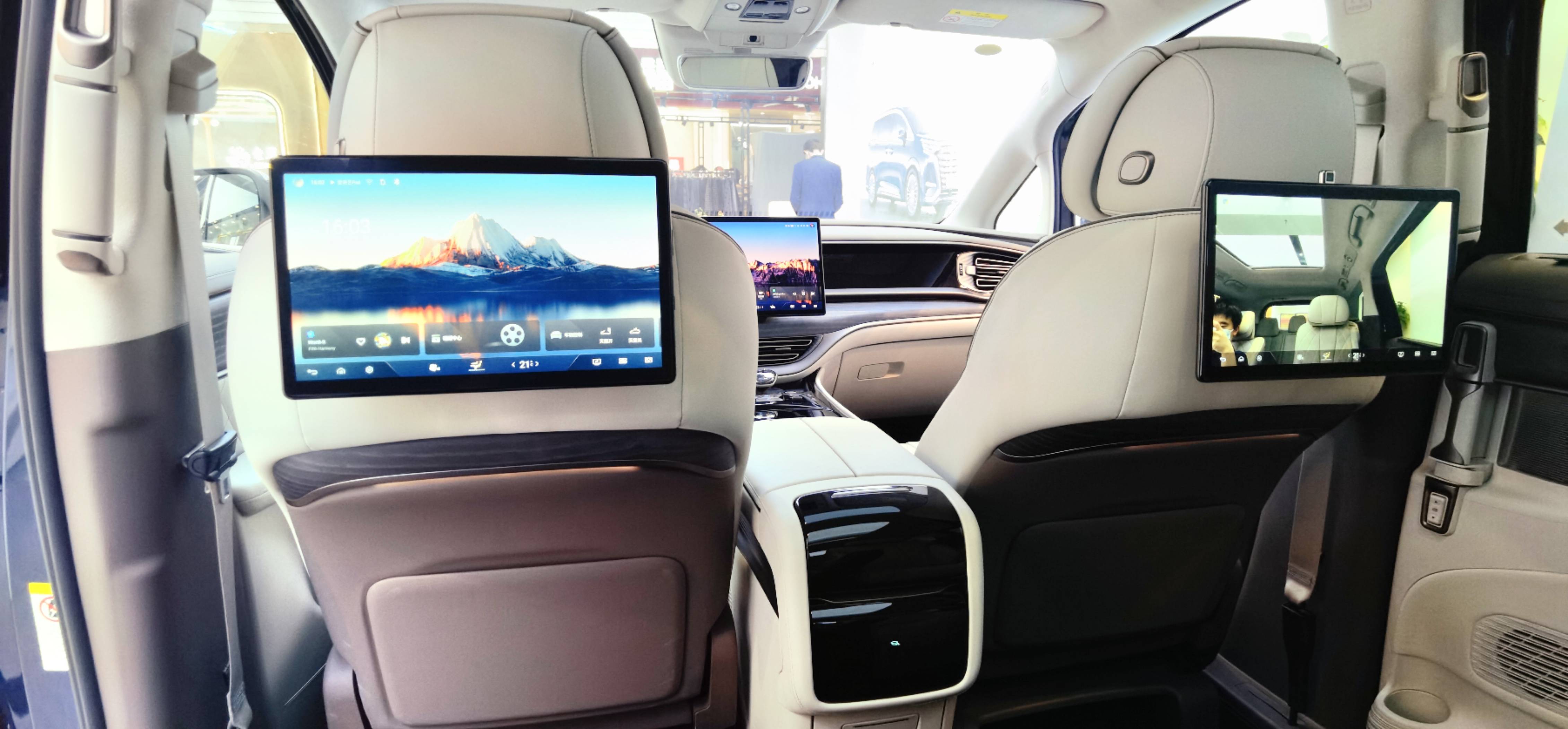 腾势d9最新试驾,腾势d9如何定义豪华全能mpv