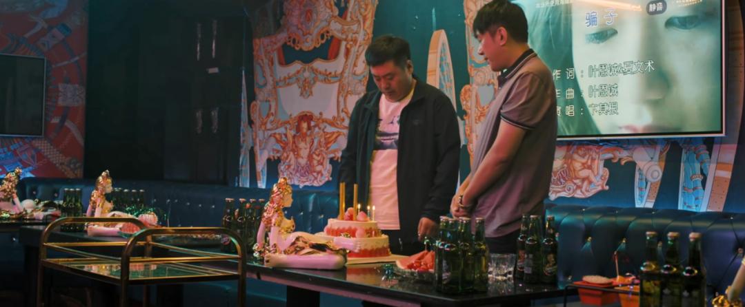 53岁扮少年，41岁装清纯少女，2022最烂10部电影，一部比一部辣眼