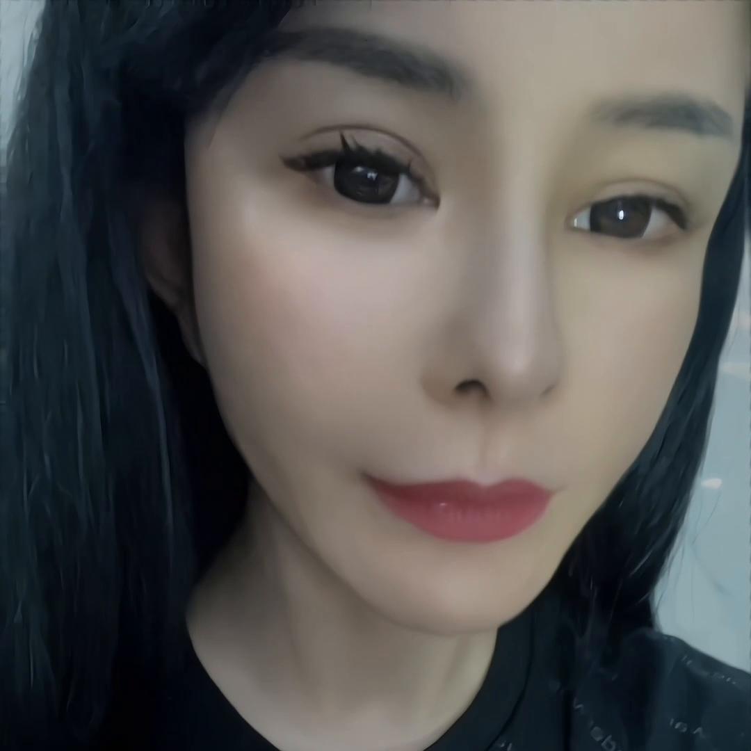 用了抗衰护肤品冒痘,为什么你花了大量的精力和金钱