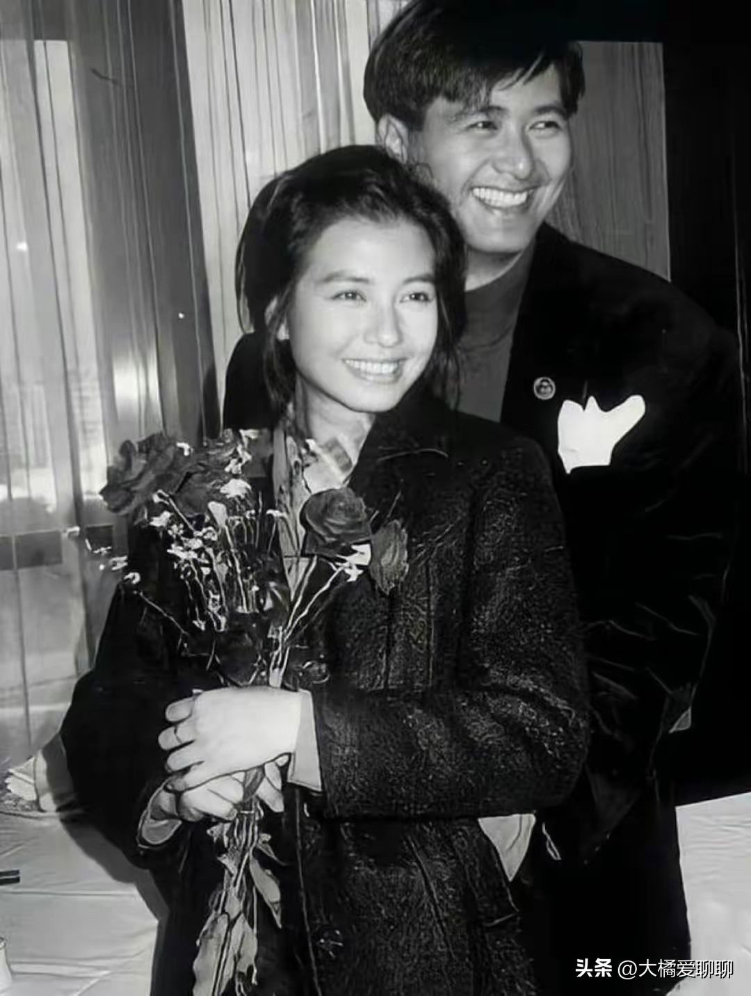 周润发是否对袁咏仪动心,周润发袁咏仪亲密动作