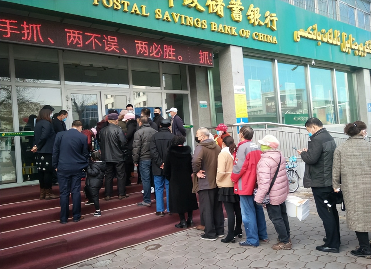 银行存款5000存五年利息有多少,2023年5000万存银行利息