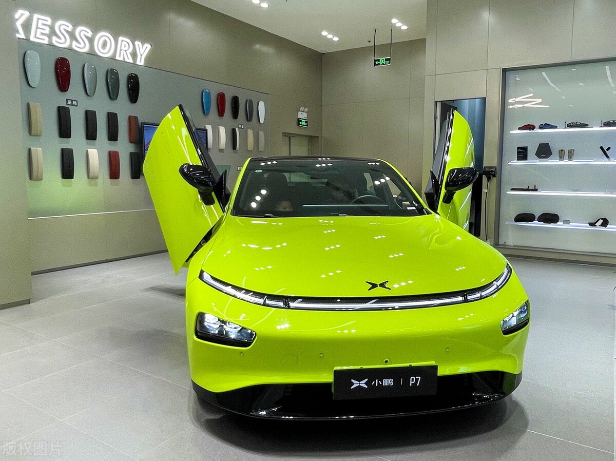 为什么很多人后悔买了插电混动车？别光看优点3大缺点才是硬伤