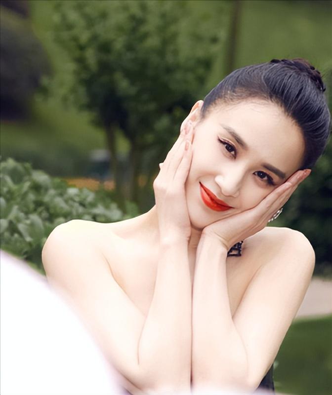 黄圣依撒娇抖音视频,黄圣依撒娇