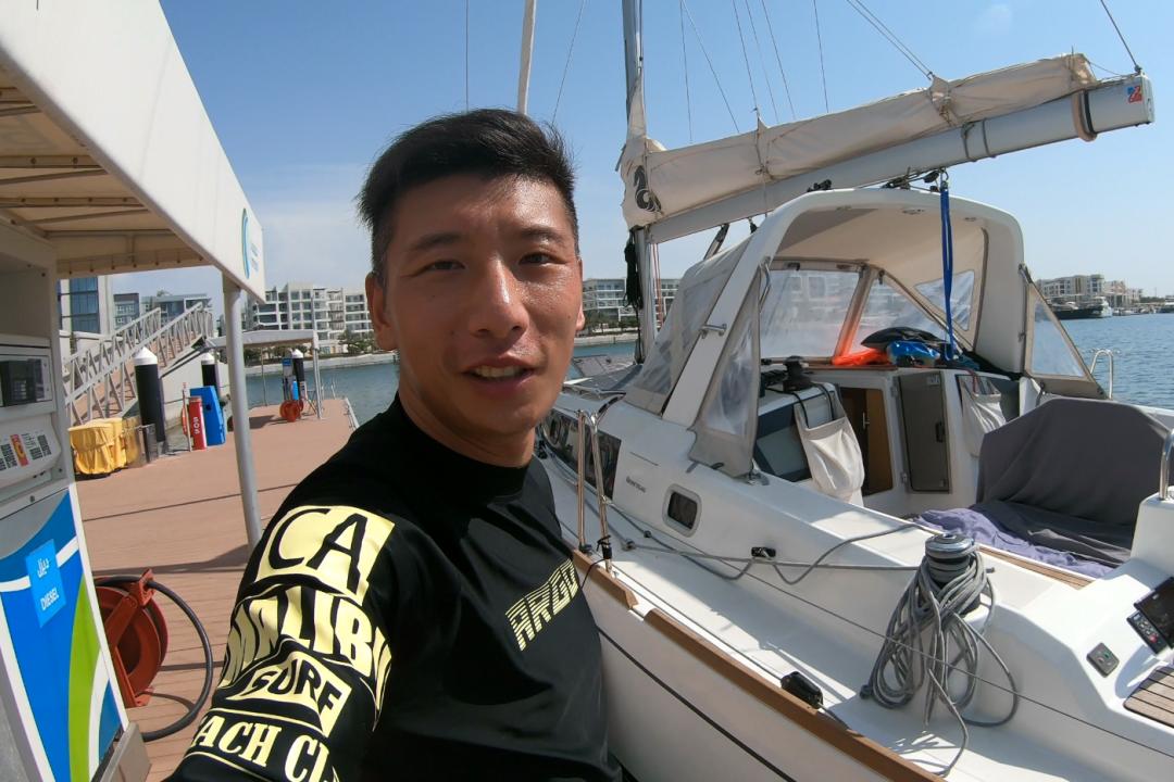 中国小伙的航海日记,44:遭遇海上马蜂袭击,亲妈都不认识我了