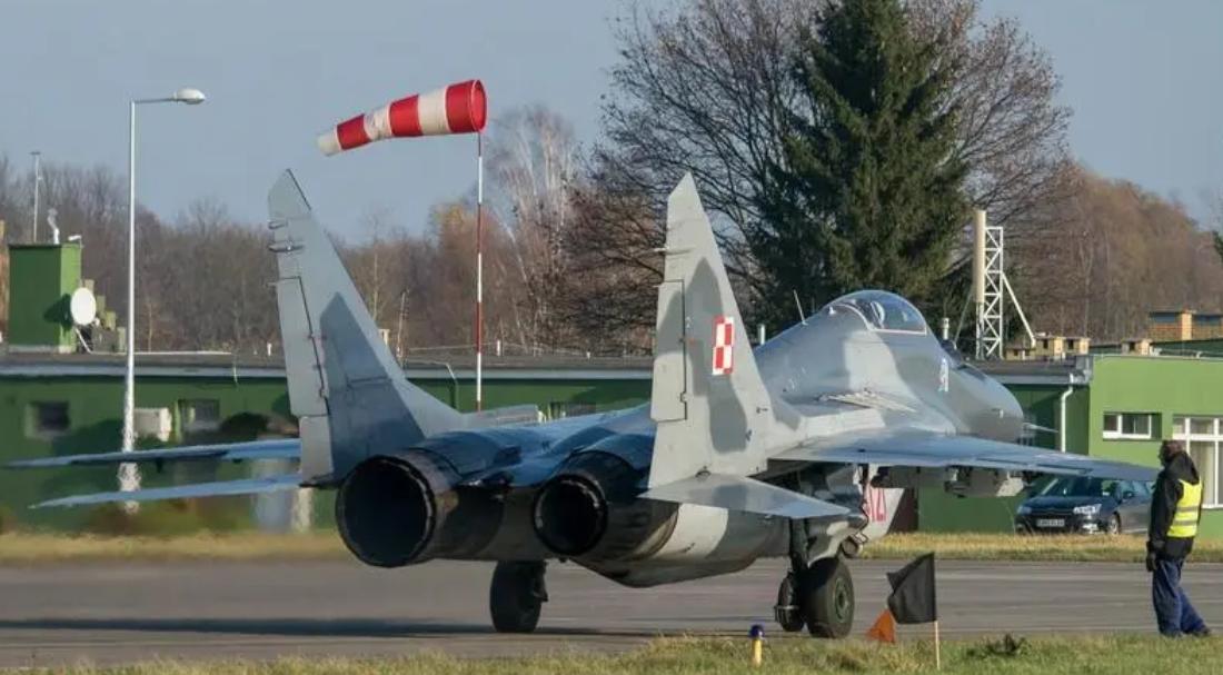 乌军把西方援助的战机拆了，只因压根飞不起来，泽连斯基又被耍了