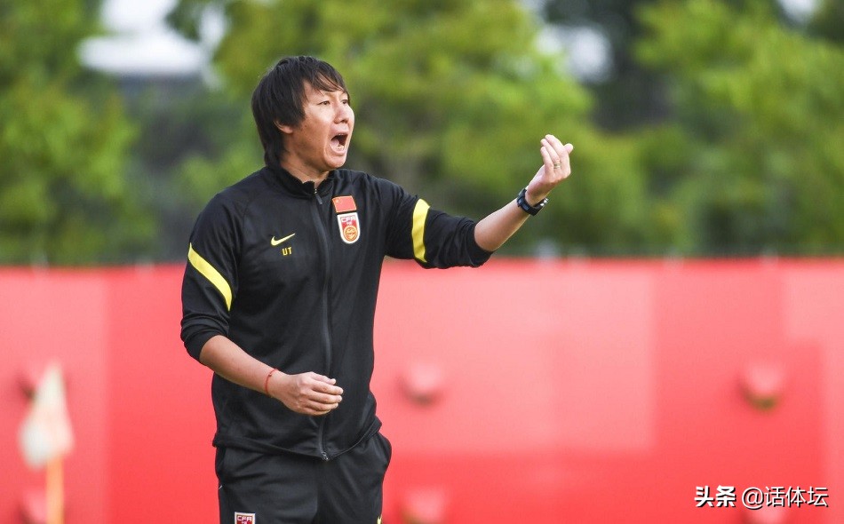 像一场梦!国足和李铁缘尽缘散:战绩口碑皆墨,足协也没必要喊冤