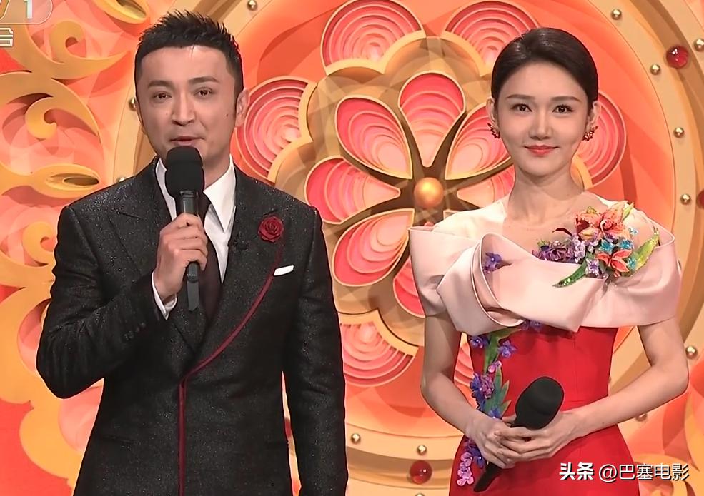 兔年春晚撒贝宁节目,春晚撒贝宁高跟鞋