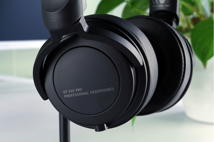 拜亚dt240pro,拜亚入门监听耳机推荐评测