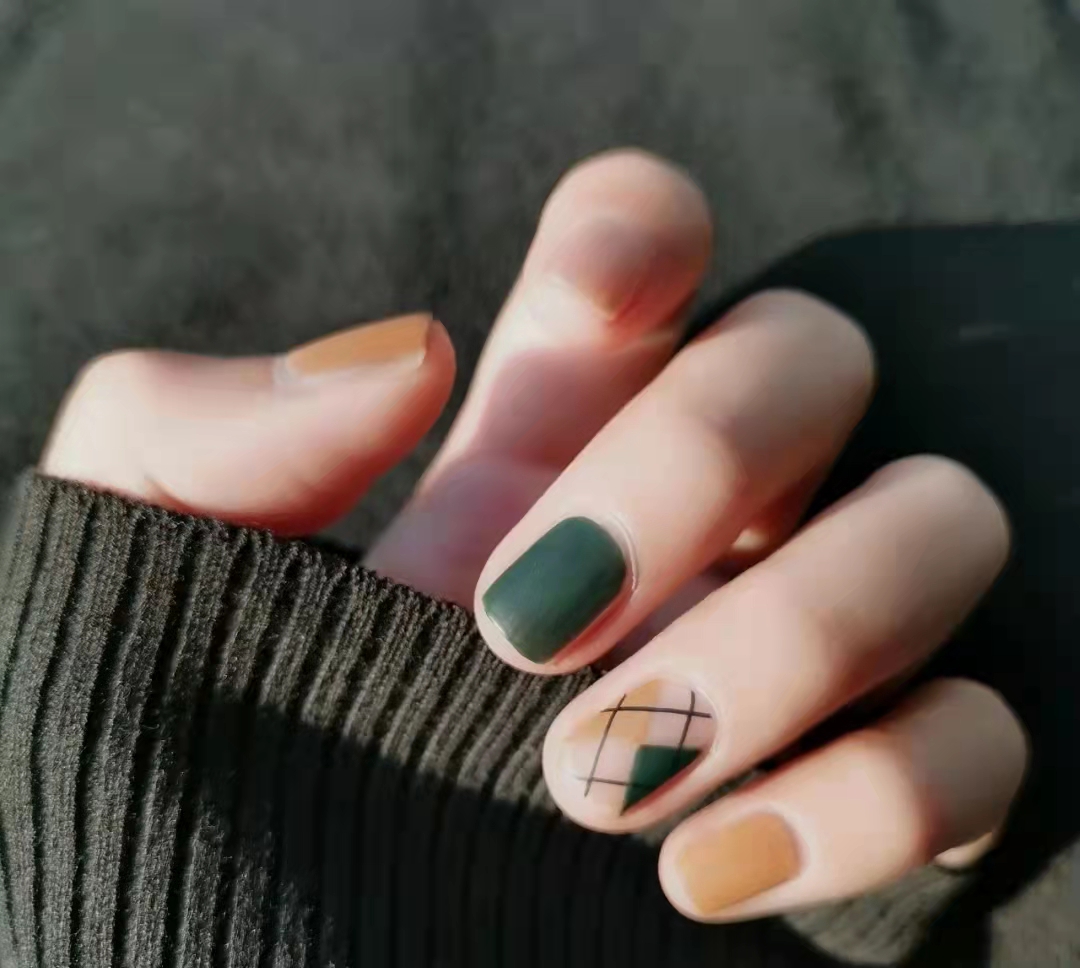 过年短指甲美甲图片大全,短指甲做长美甲疼吗