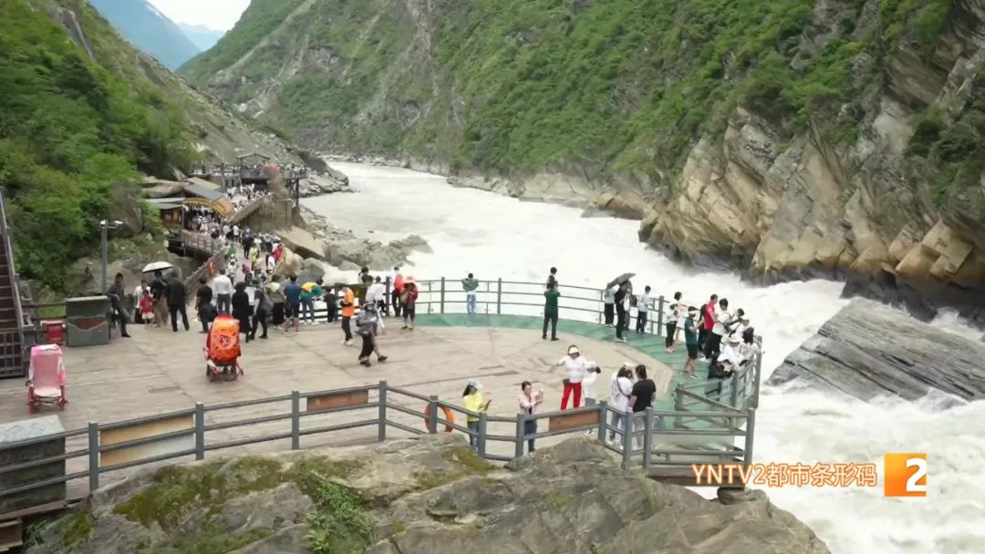 云南游火出圈！“顶流”实锤！这些熟悉的旅游名场面回来了