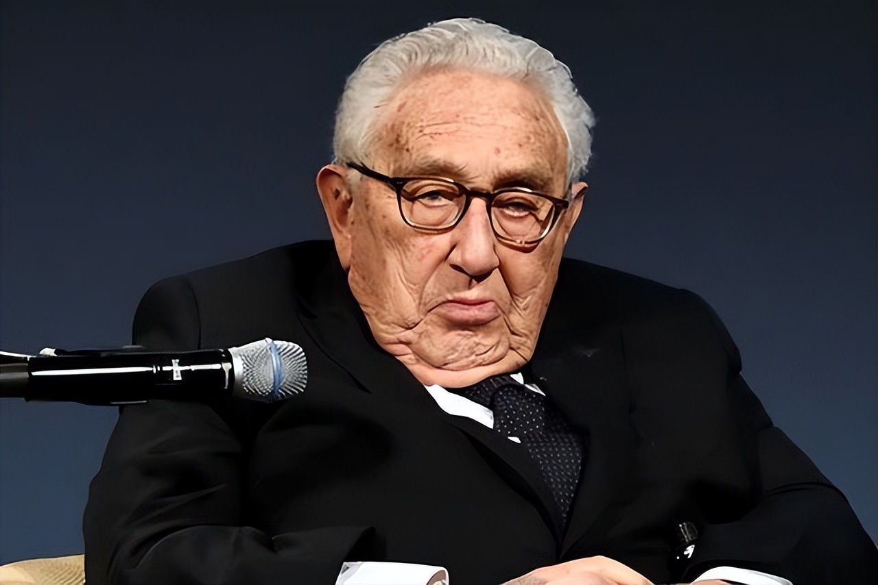 缇庡浗鍥涘ぇ绮晢鐨勭伯椋熸垬,涓編绮鎴樹腑鍌ㄧ伯vs鍥涘ぇ绮晢