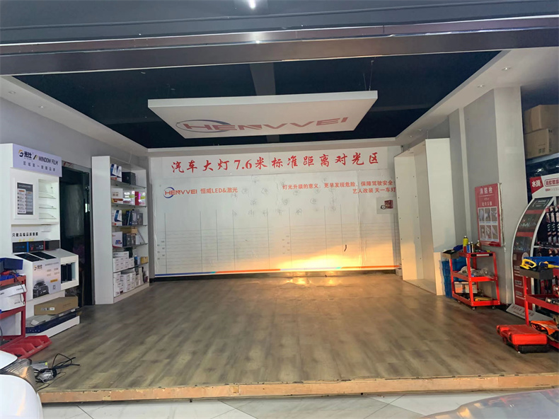 车灯太暗换灯泡有用吗,led车灯太暗换灯泡能解决吗