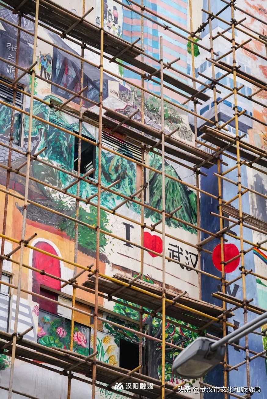 钟家村地铁站墙画,武汉钟家村墙画