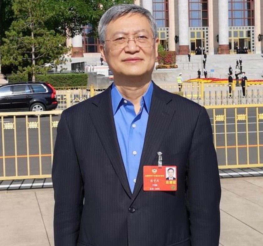 央视主播李瑞英儿子两次坠楼,央视主播李瑞英儿子坠楼后怎样了