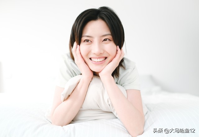 心的干净，不是耳朵里的道听途说，更不是眼睛看到的惊鸿一撇