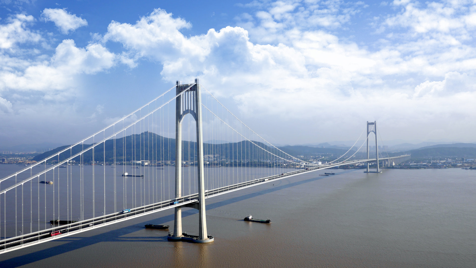 中国跨海跨江跨河桥梁世界第一,中国建的高难度桥梁