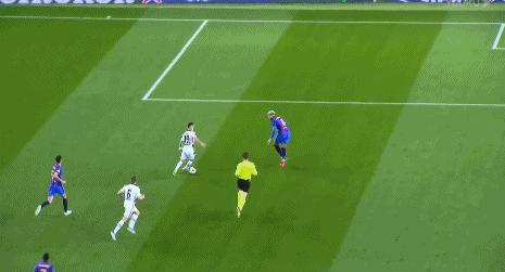 盘点足坛历史上最精彩的10世界波,集锦2019年世界足坛30大经典进球