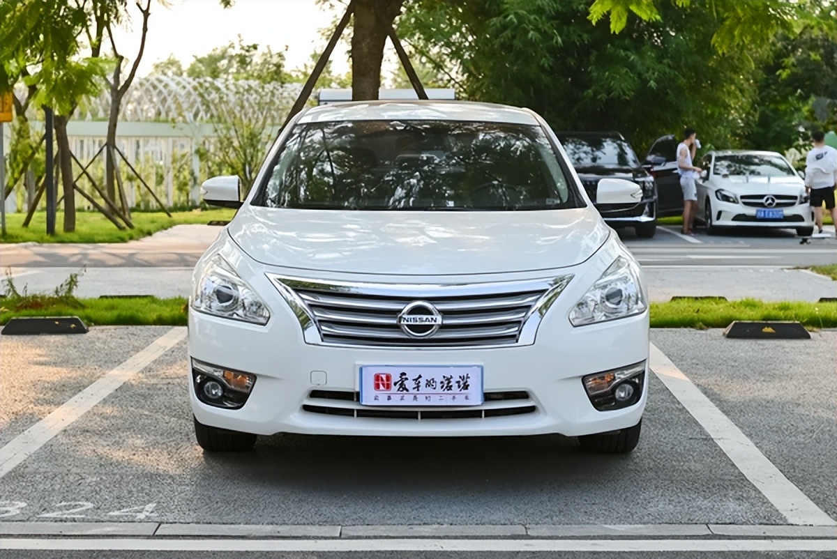广东二手日产天籁价格,9万到10万二手日产天籁