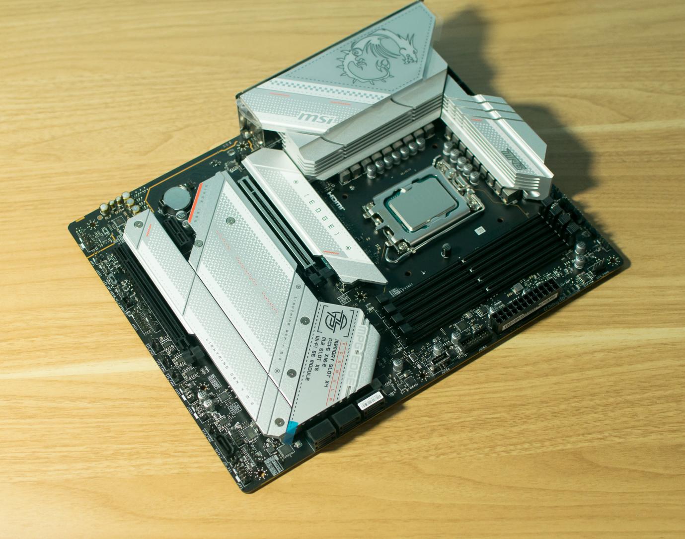 凌霜ddr56600超频,宏碁掠夺者凌霜ddr56000测评