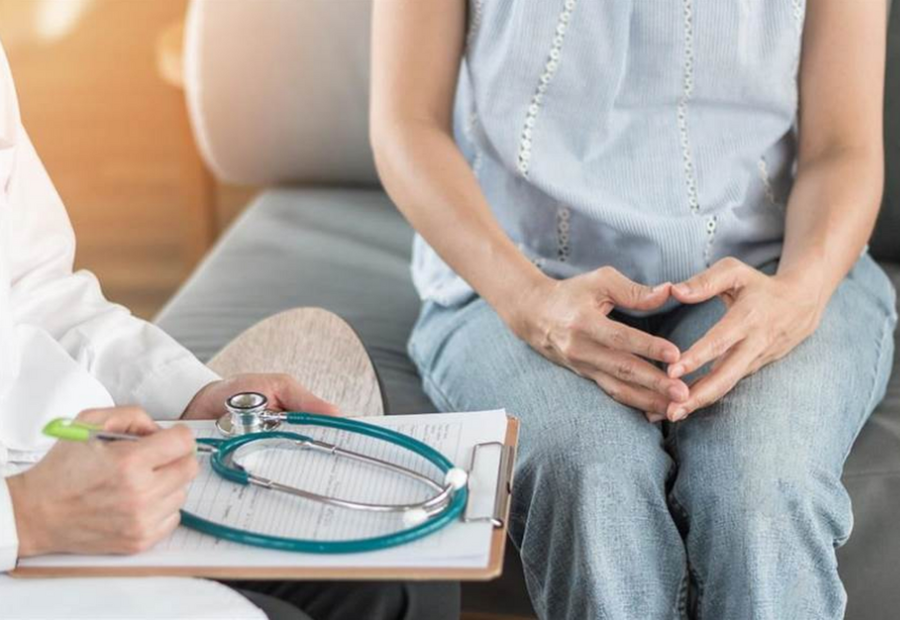 *生活性**过于激烈引发丁丁“骨折”，医生：可能无法接回