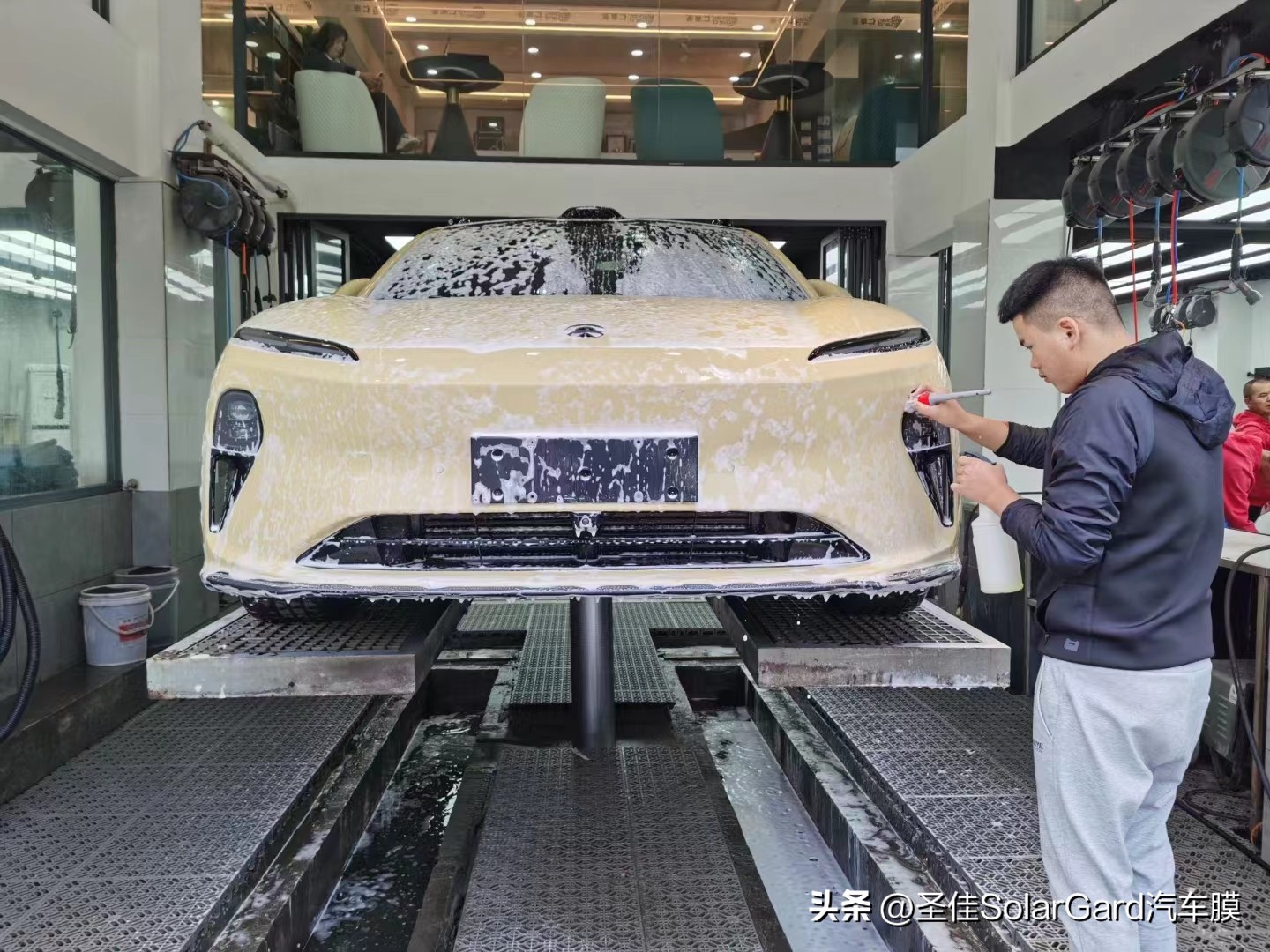 如何用数据高低辨别汽车膜好坏,如何鉴别汽车膜质量的好坏