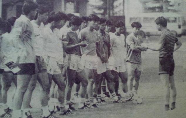 1989年第20届泰王杯，徐根宝领军，国奥队输给泰国最终获得第四名