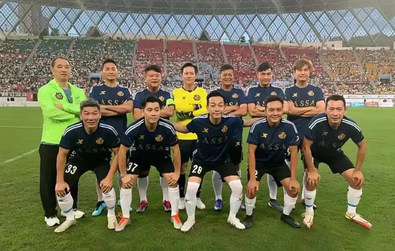 香港足球明星队伍球员厉害,香港明星足球队人气最旺哪一场