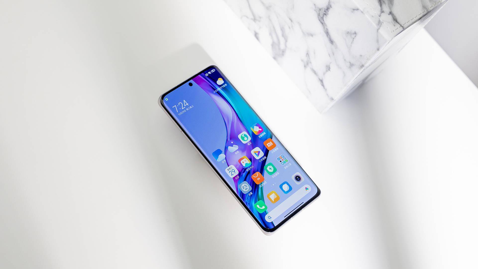 跌至2899元,骁龙870+67W快充+微曲面屏幕,小米12X变得真香