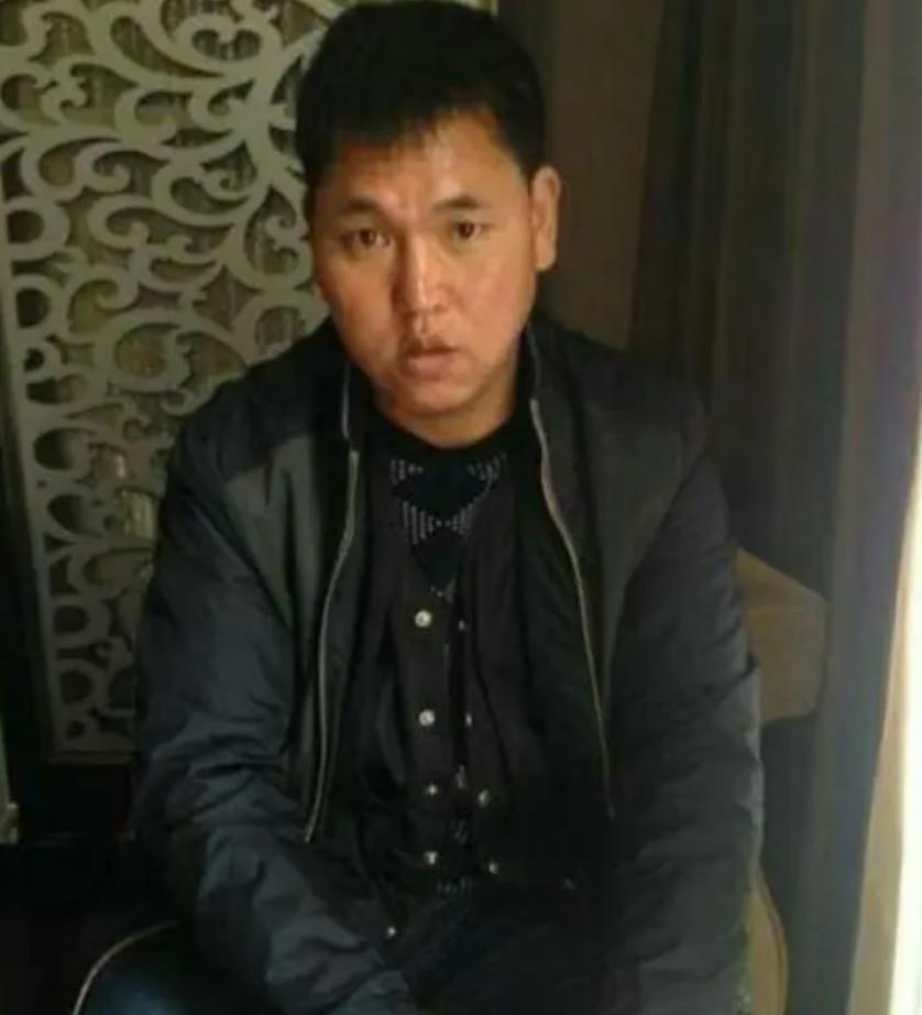 他蹲监26年获赔460万，花百万娶小22岁娇妻后，又闪离：她太图钱