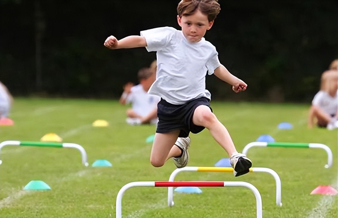 四类运动让孩子在玩耍中长高,注意这些运动不利于孩子生长发育