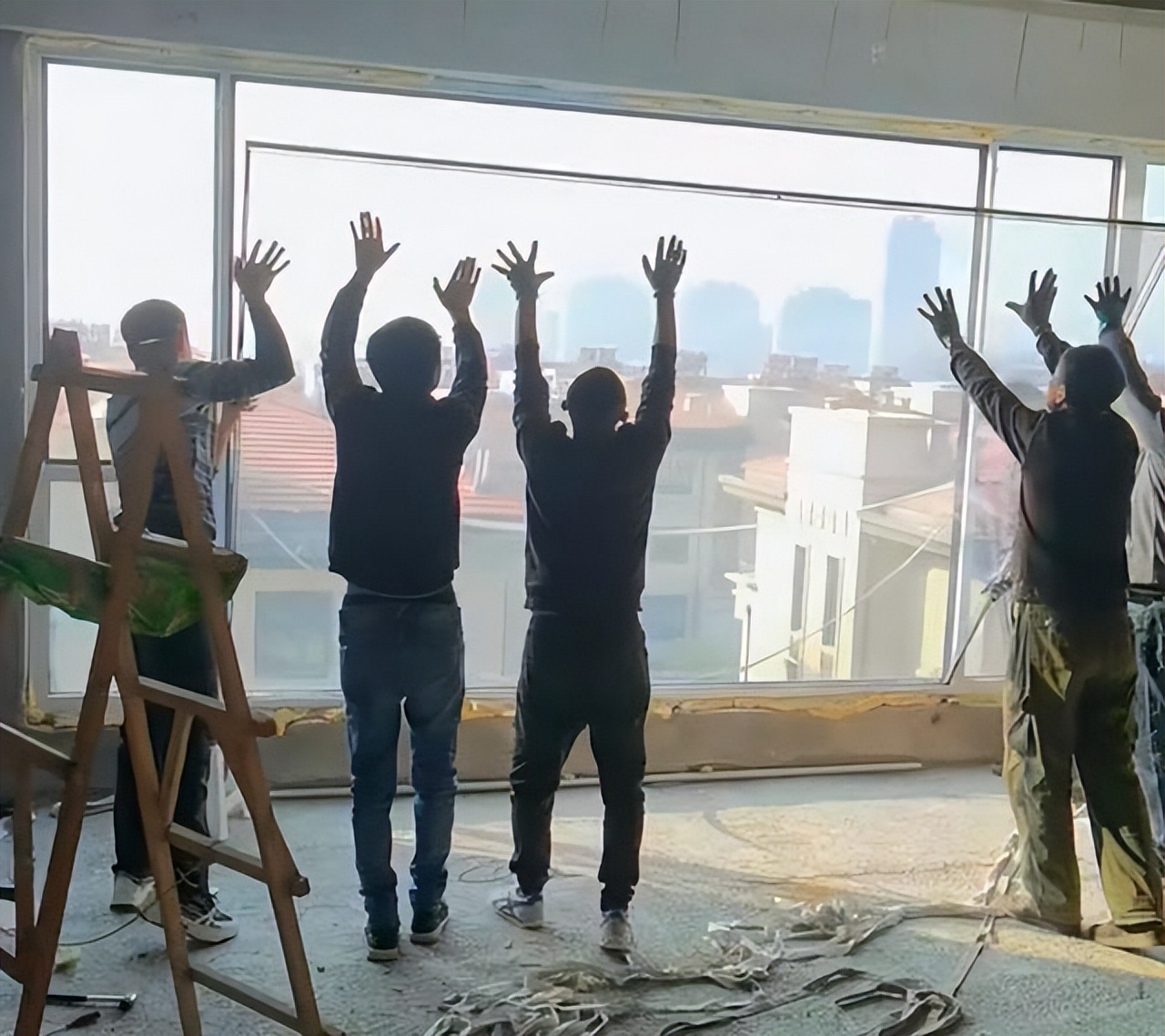 曾风靡一时的“落地窗”，如今为何遭冷遇？原因一目了然