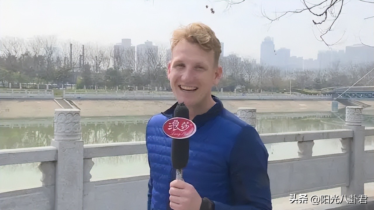 五位在华发展的美国男星,说各地方言娶中国妻子,父母以他们为荣